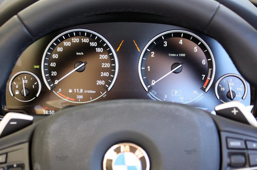  BMW 6-Series Convertible 2012 года  (фото 25 из 52)